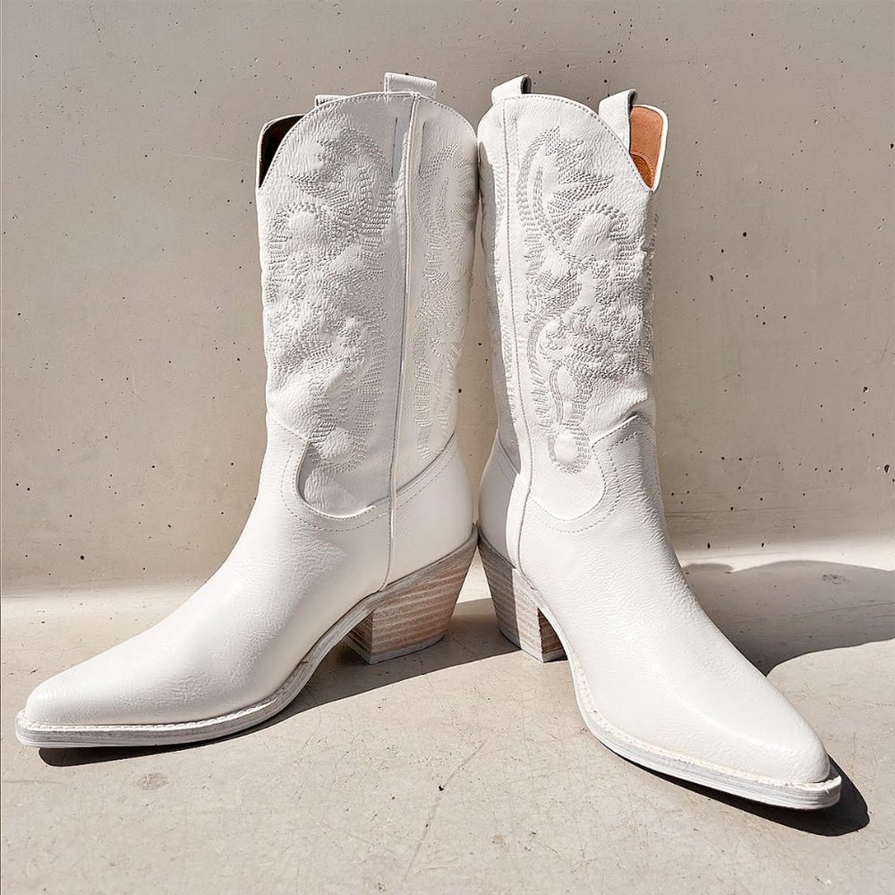 NEW White Cowboy Western Embroidered Stitch Pointy Toe Block Heel Mid Calf Boots - Picture 8 of 13